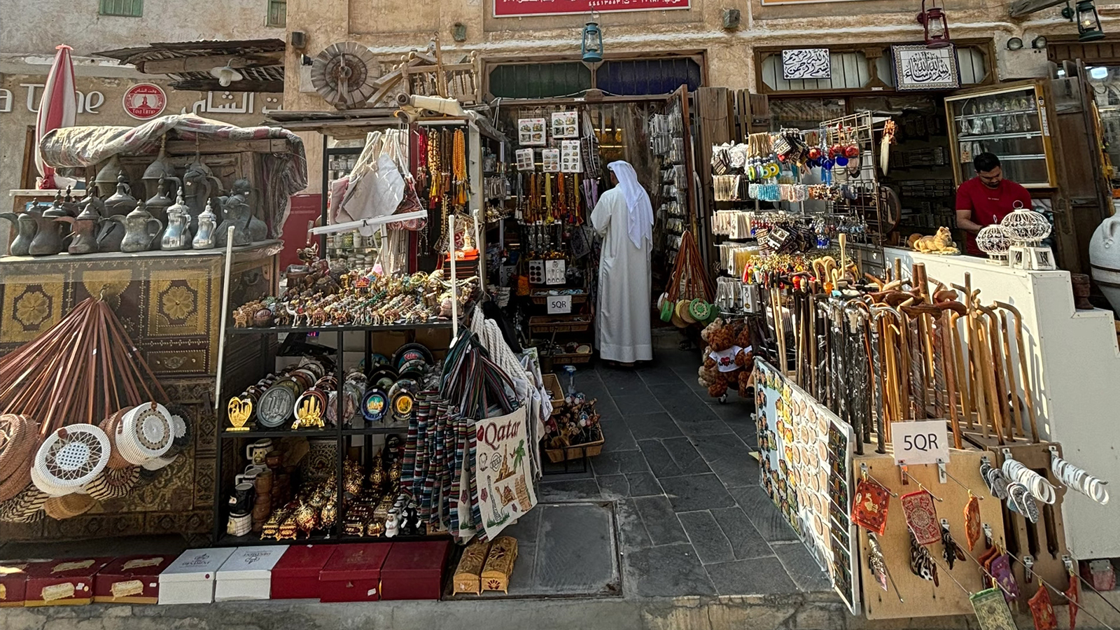 From Corner Grocery to Furniture Powerhouse: The Strategic Transformation Blueprint